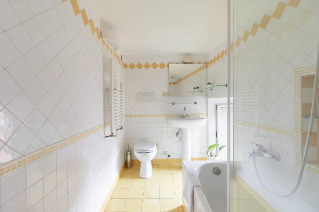 Iflat Colosseum Wide Apartment Rome Bagian luar foto